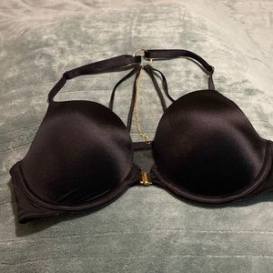 Never worn Victoria secret push up bra with back straps and chain 36B